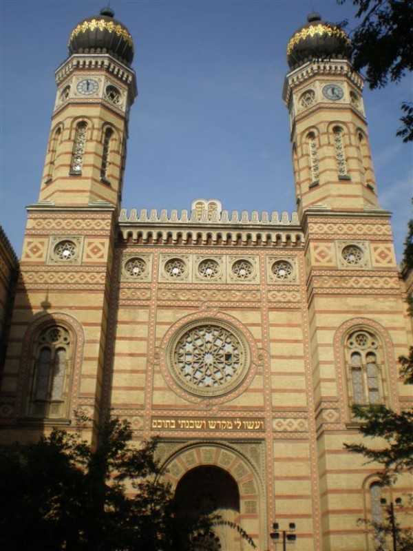 Tijul gadol - Budapešť